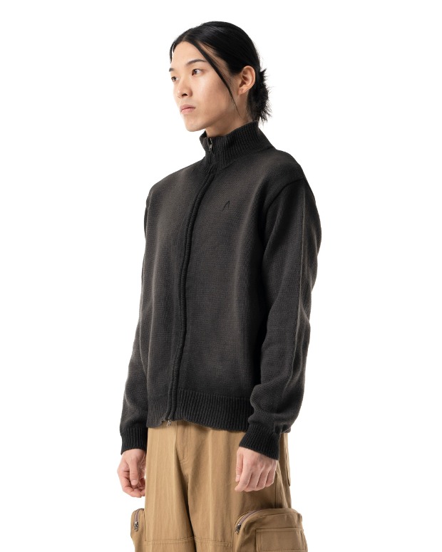 아캄 Gradient Zip-Up Sweater (Black)